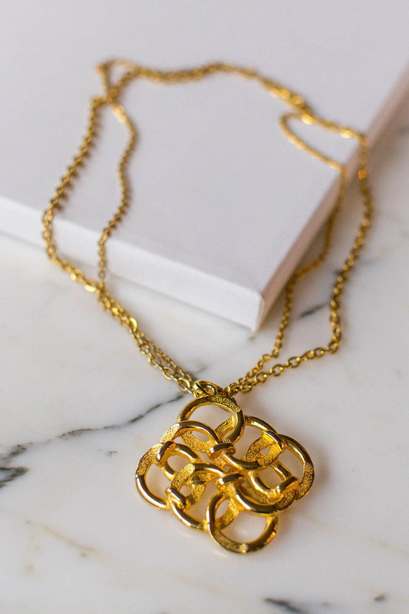 1970s Love Knot Medallion Pendant Statement Necklace
