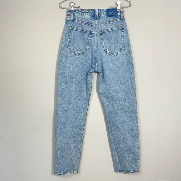 Abercrombie Fitch Curve Love High Rise Dad Jeans Size 24  00 S Medium Light Wash