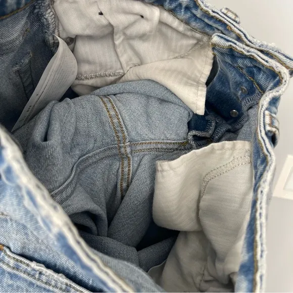 Abercrombie Fitch Curve Love High Rise Dad Jeans Size 24  00 S Medium Light Wash