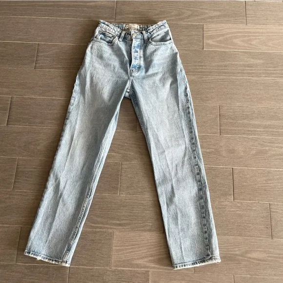 Abercrombie Fitch Curve Love High Rise Dad Jeans Size 24  00 S Medium Light Wash