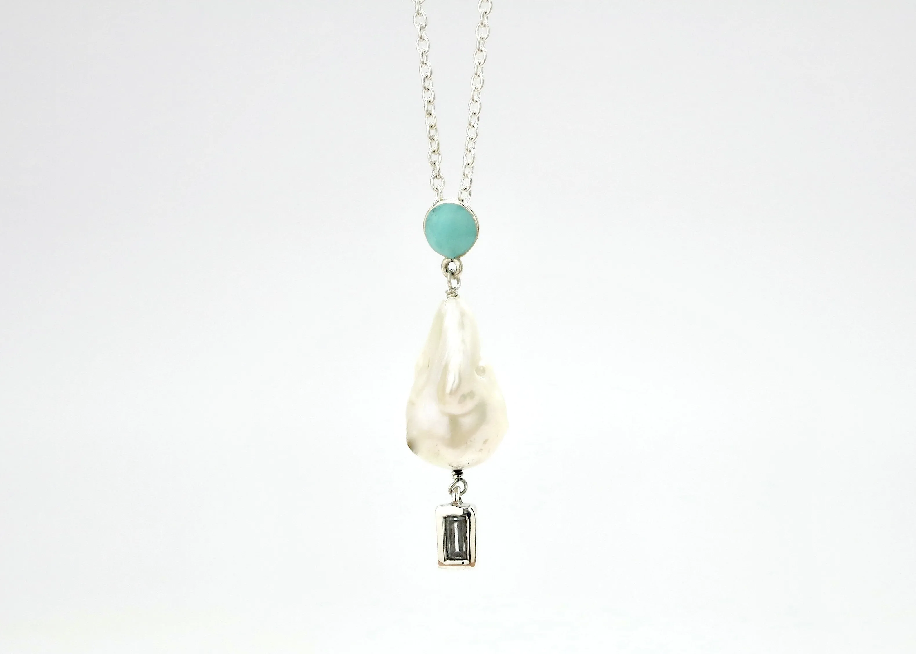 April (baroque pearl birthstone necklace)