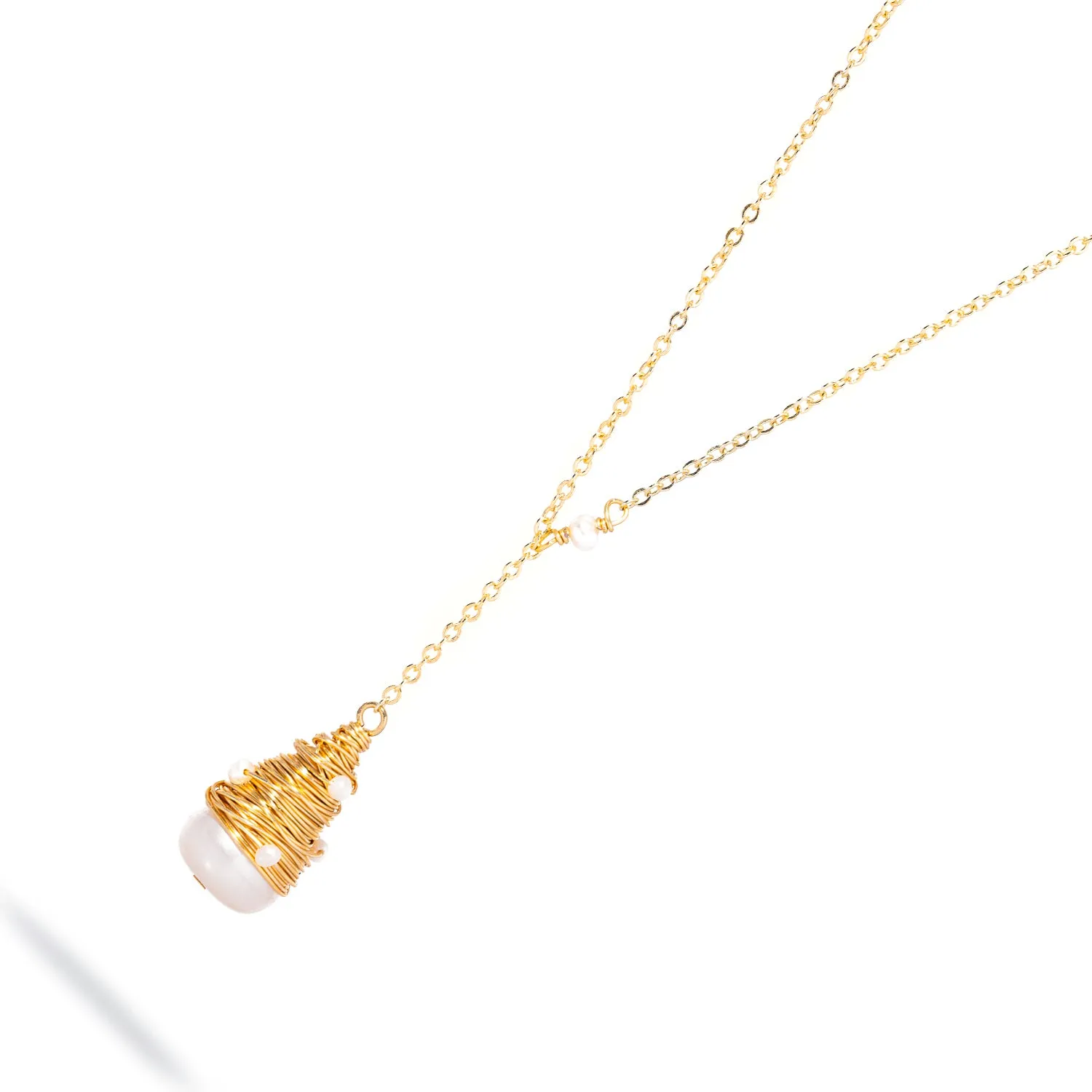 Baroque Pearl Teardrop & Gold Pendant Chain Necklace