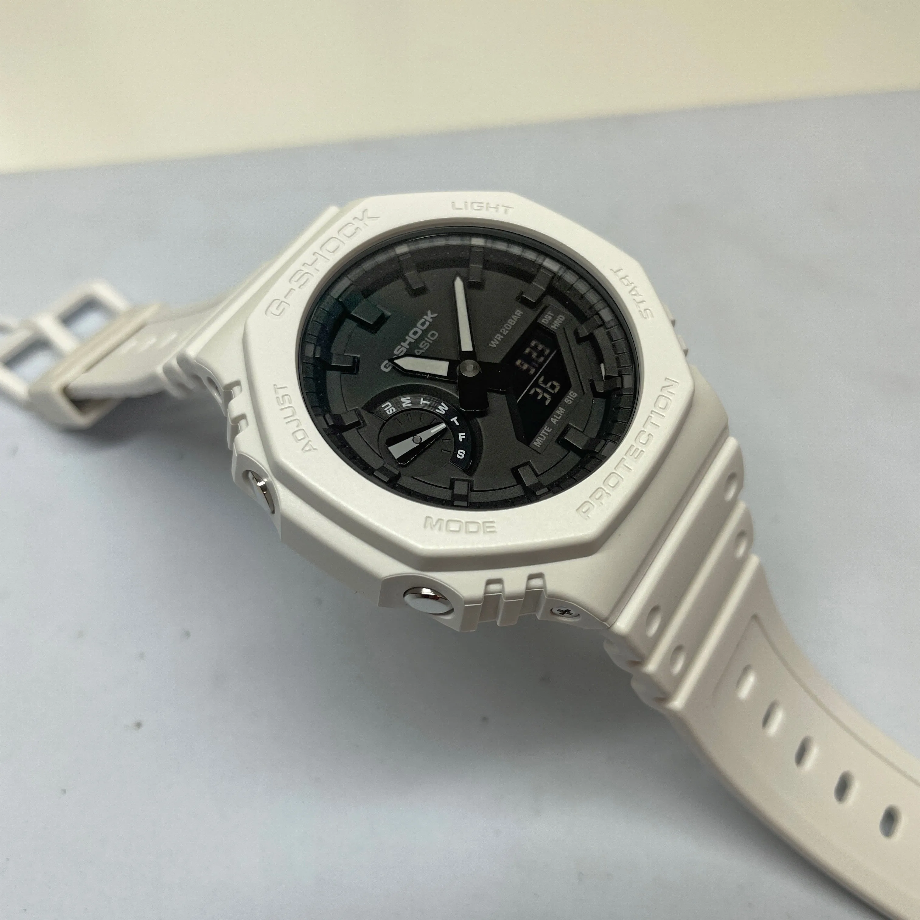 Casio G-Shock White Watch Black Dial CasiOak GA2100 Series GA2100-7A