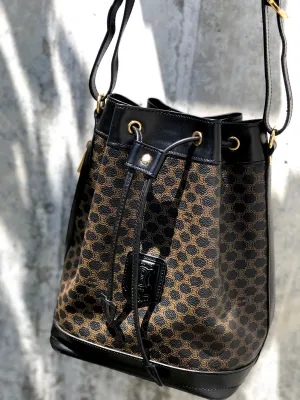 CELINE Macadam Blason Side zipper Drawstring Shoulder bag Black Vintage Old Celine u5gukm