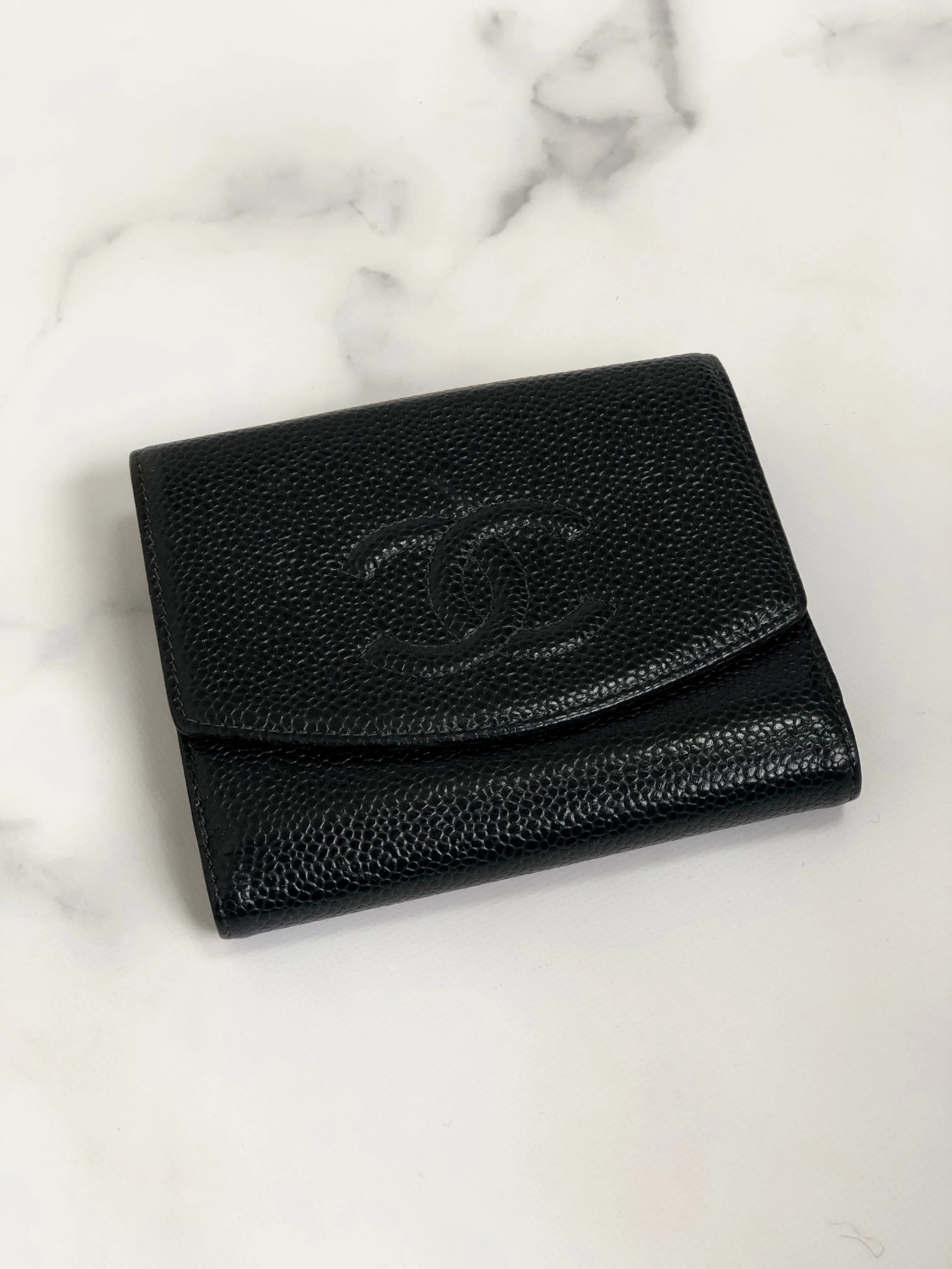 CHANEL Coco Mark Caviar Leather Folded Wallet Black Vintage 2ⅹ7xiw