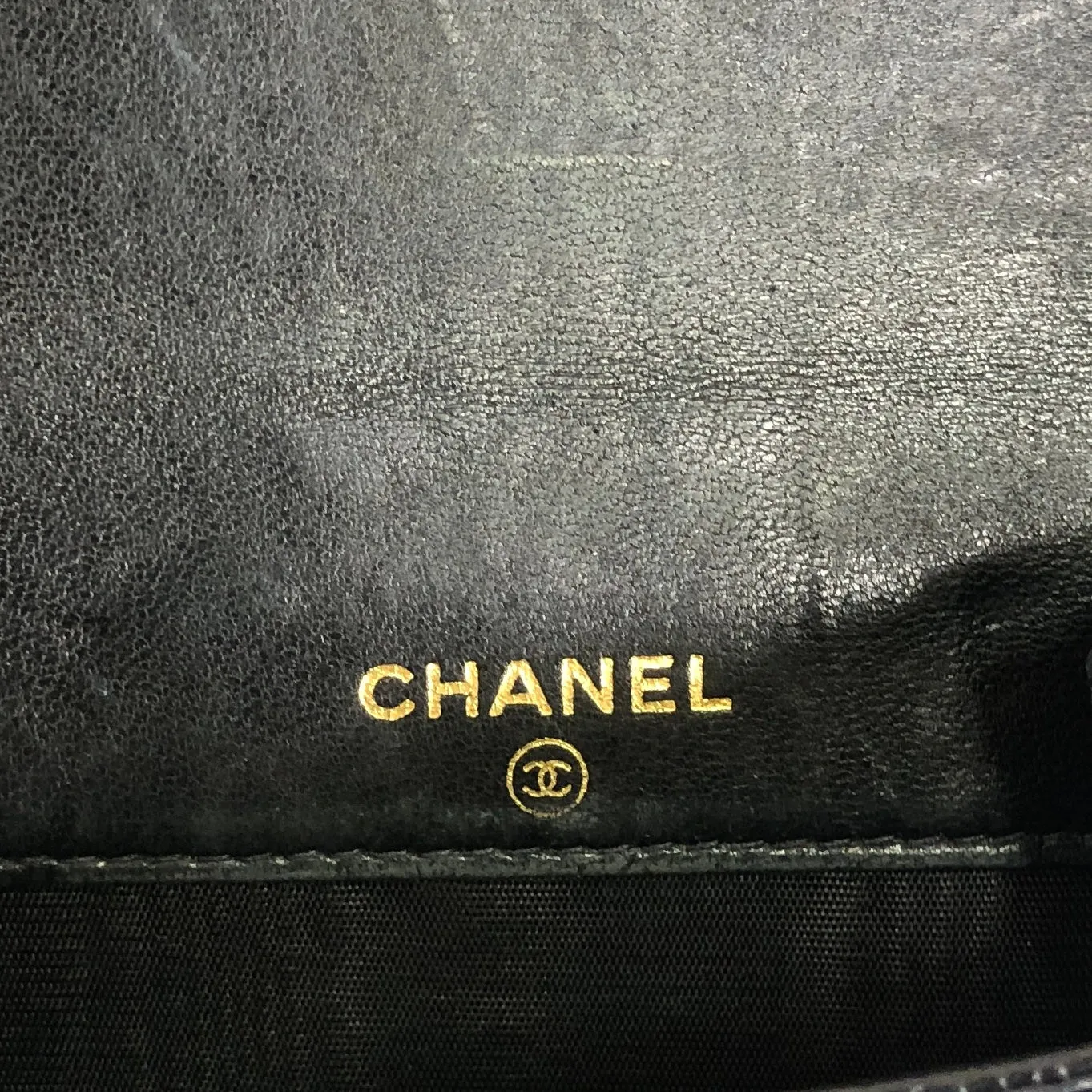CHANEL Coco Mark Caviar Leather Folded Wallet Black Vintage 2ⅹ7xiw