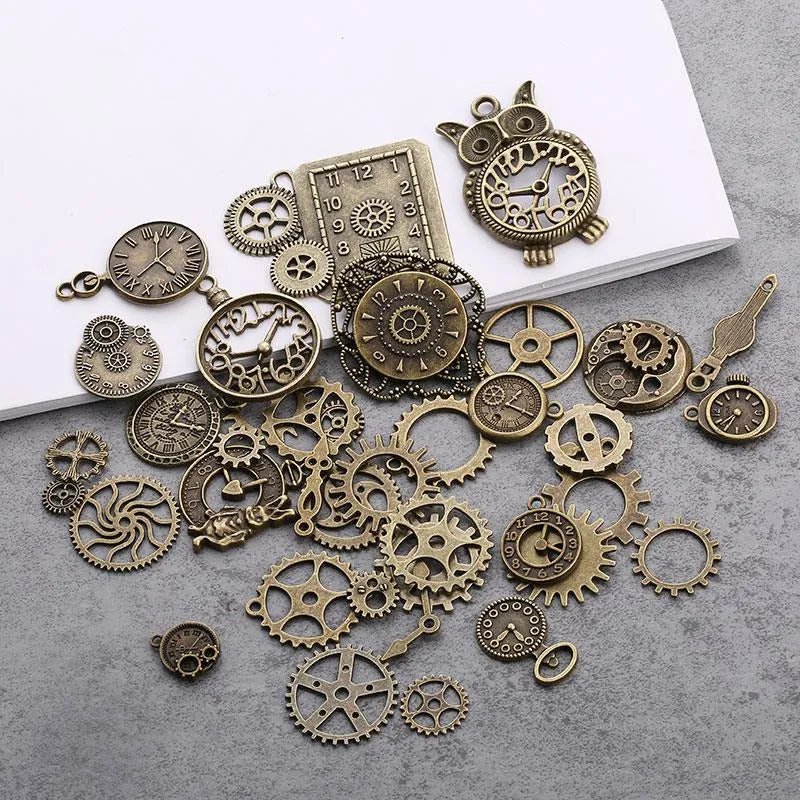 Clock Gear Charms – 40-Piece Pack