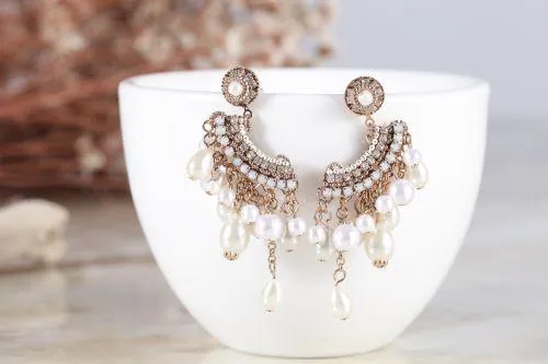 Dangling lure crystal gem drops