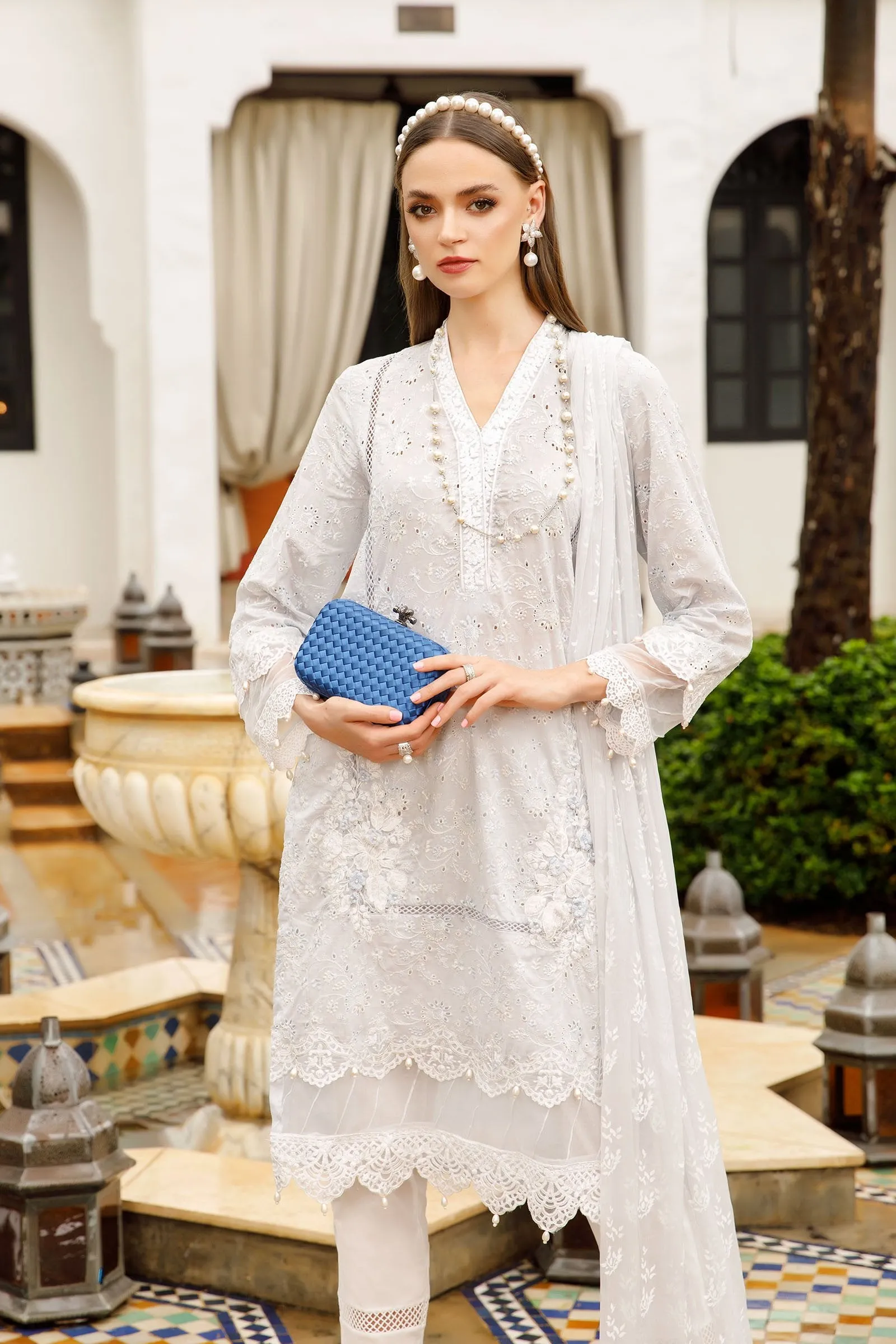 Elegant Pakistani Dress in Lawn Salwar Kameez Style