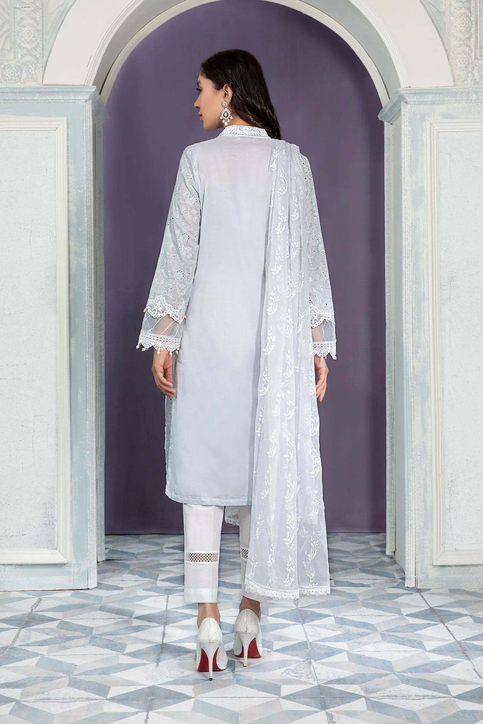 Elegant Pakistani Dress in Lawn Salwar Kameez Style
