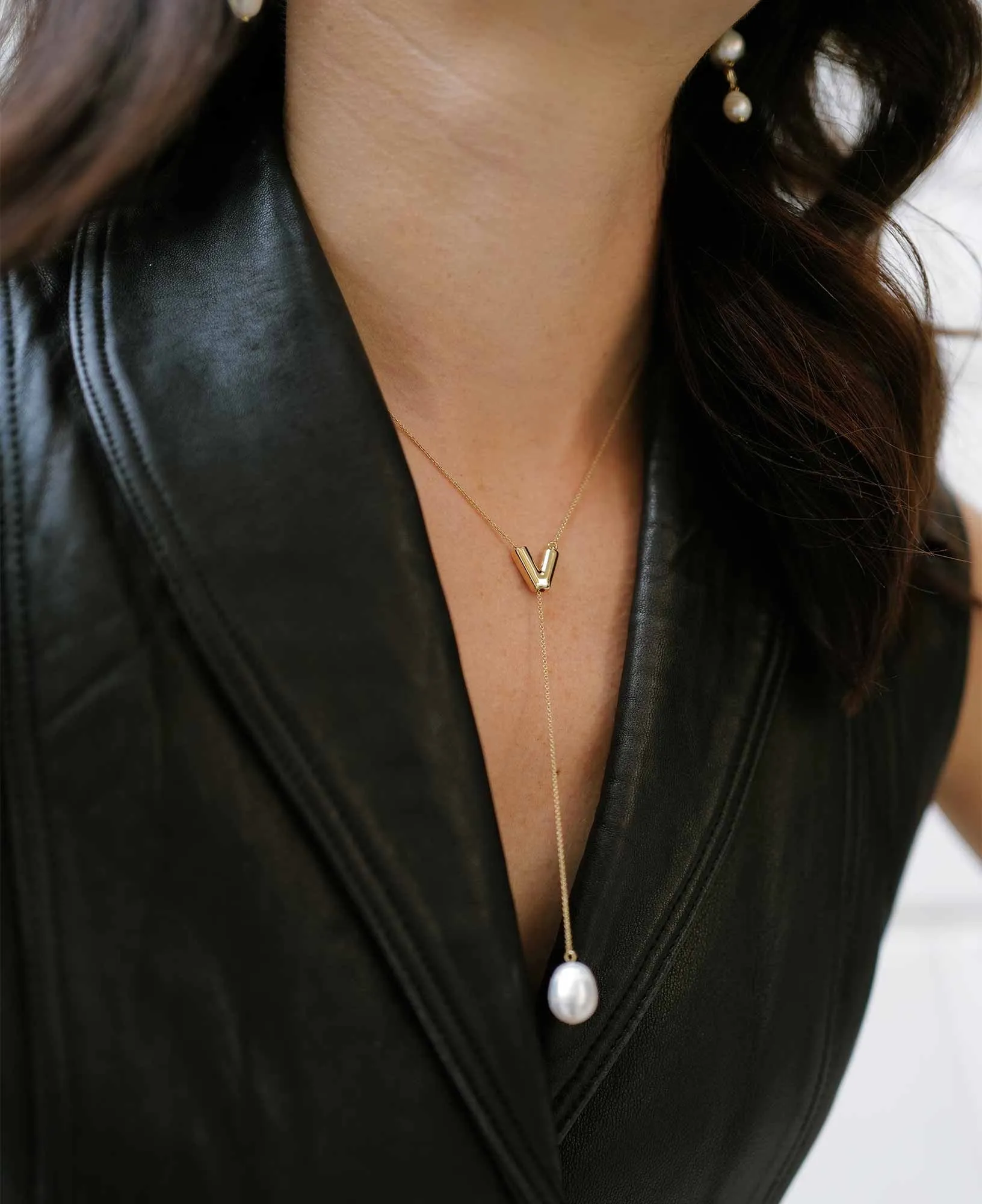 Flora Lariat Pearl Necklace