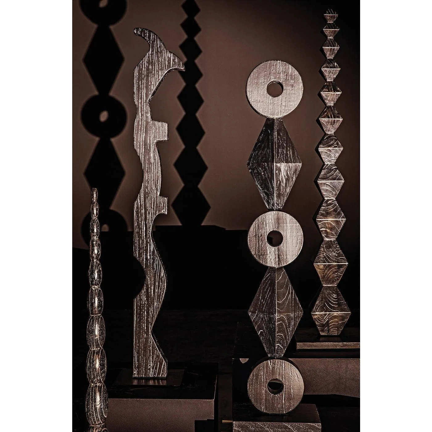 Freia Sculpture, Cinder Black