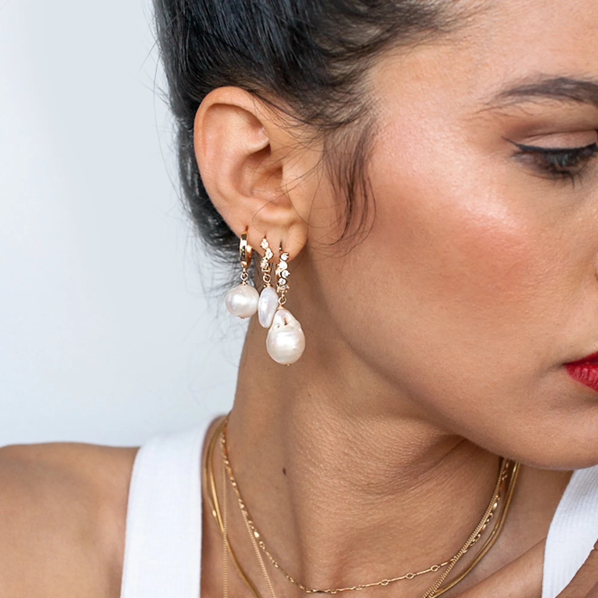 Joanna Pearl Earrings In Gold