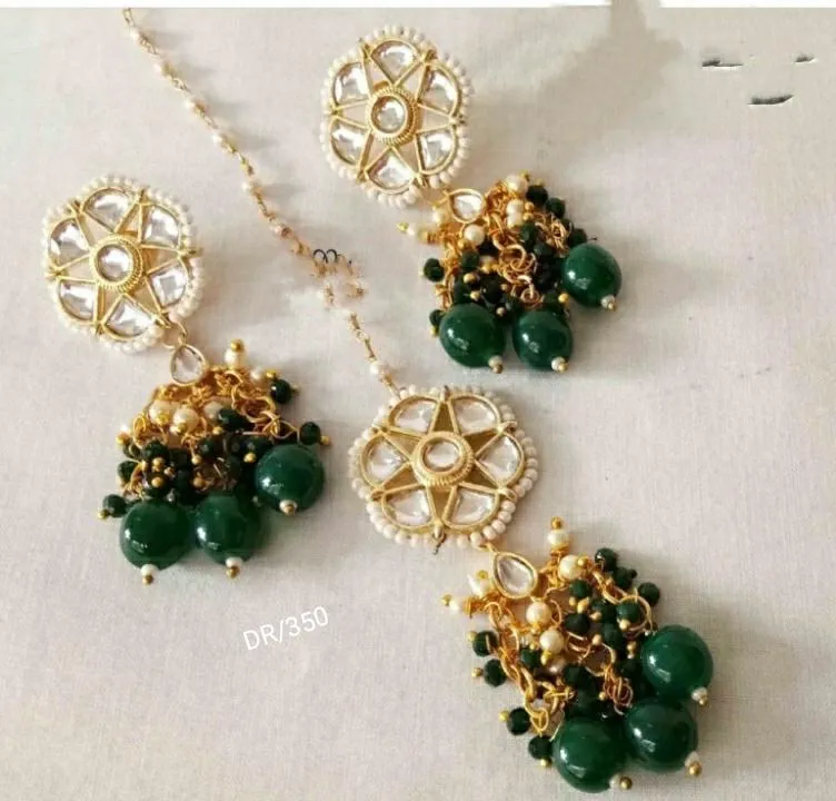 Kundan Mangteeka and Earring set