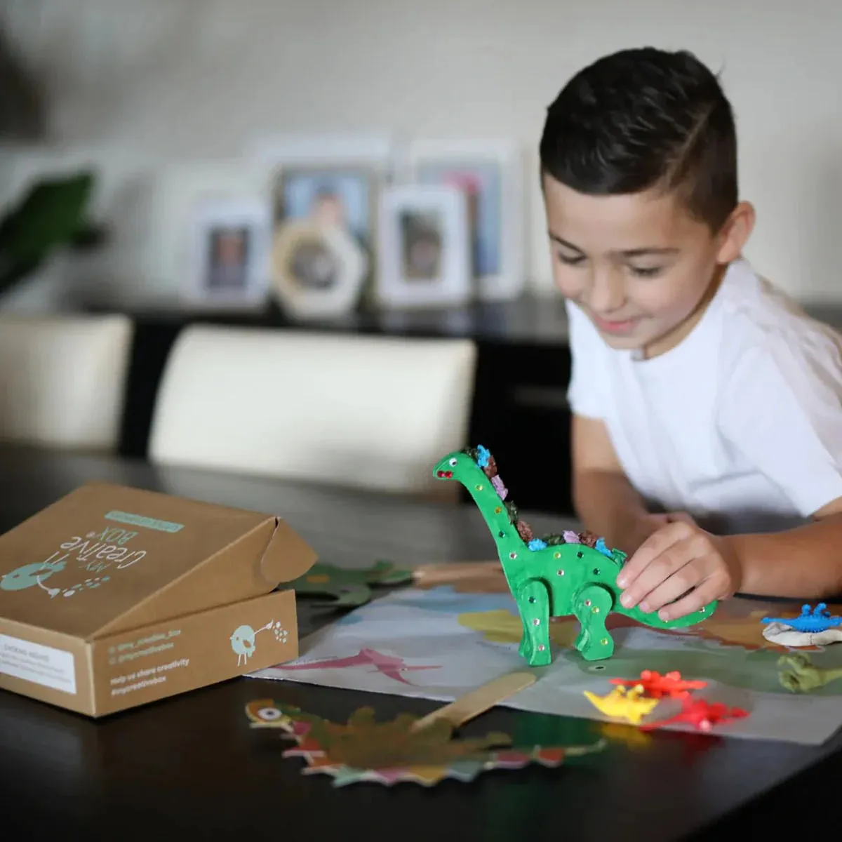 MINI EXPLORERS DINO PLAY CREATIVE BOX