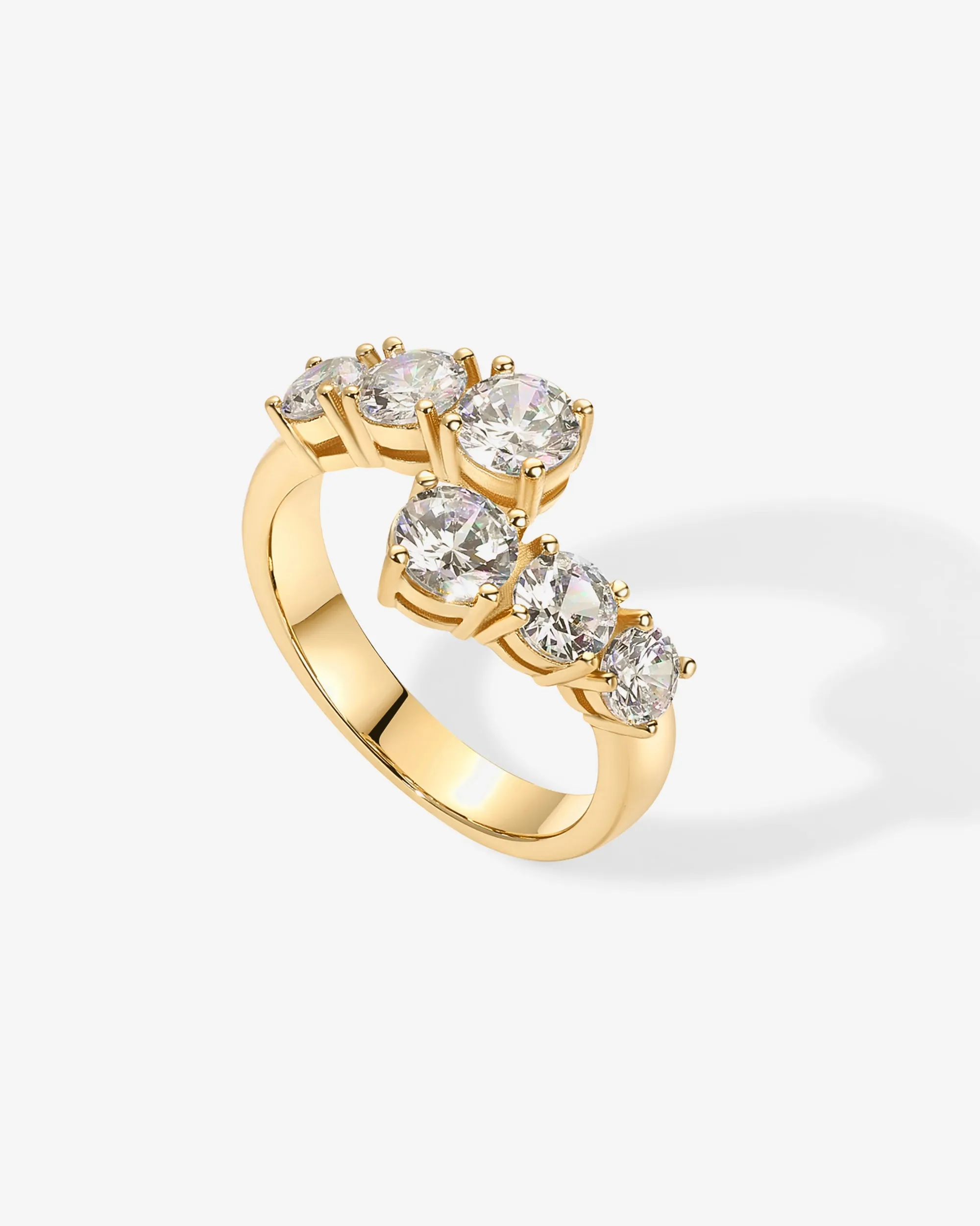 Nut Crossover Chunky Ring
