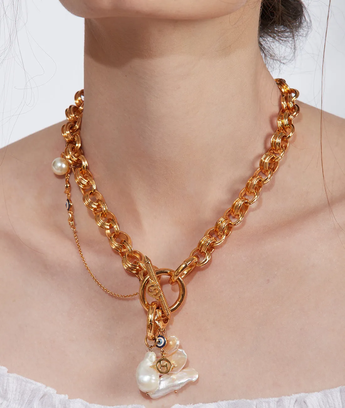 Outhouse   -   Pearls des Celeste Necklace