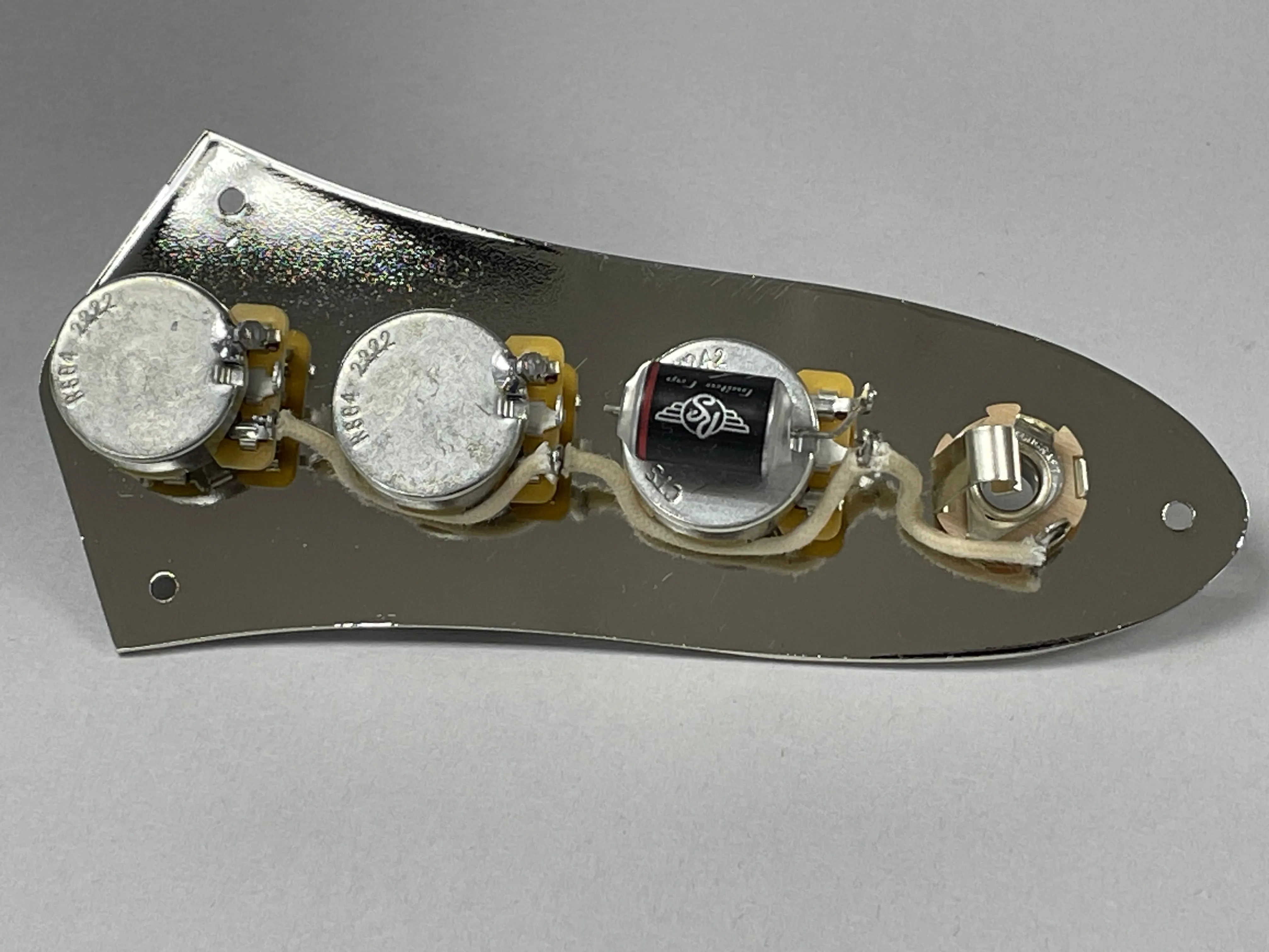 Pre-Wired Vintage Jazz Bass® Upgrade Kit with Nickel Plate and Knobs