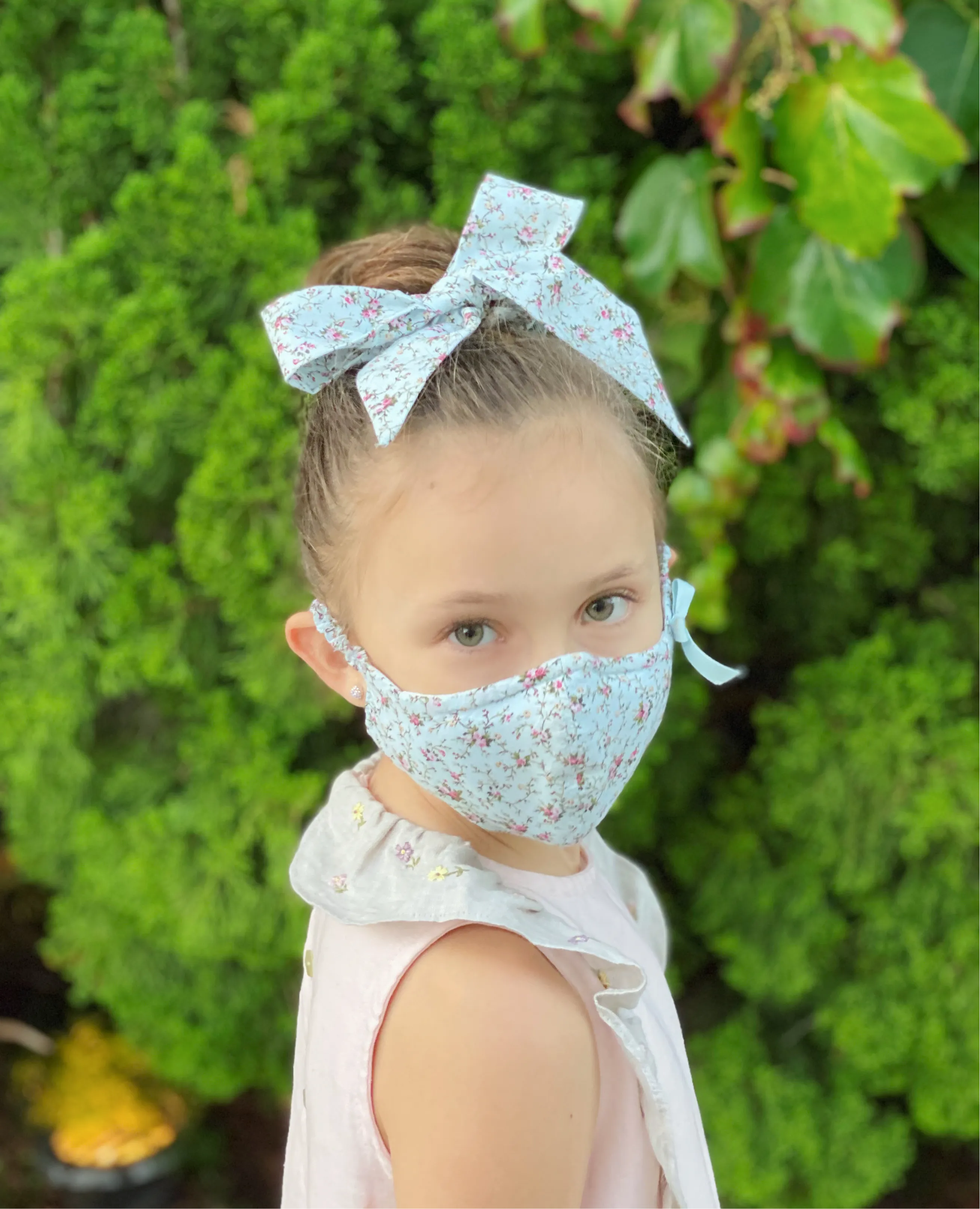 "Be Safe. Be Kind" Printed Heirloom Mask - Vintage Rose, Blue