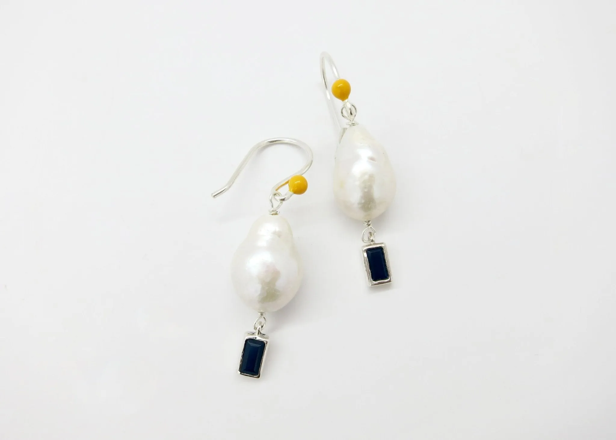 September (baroque pearl birthstone earrings)