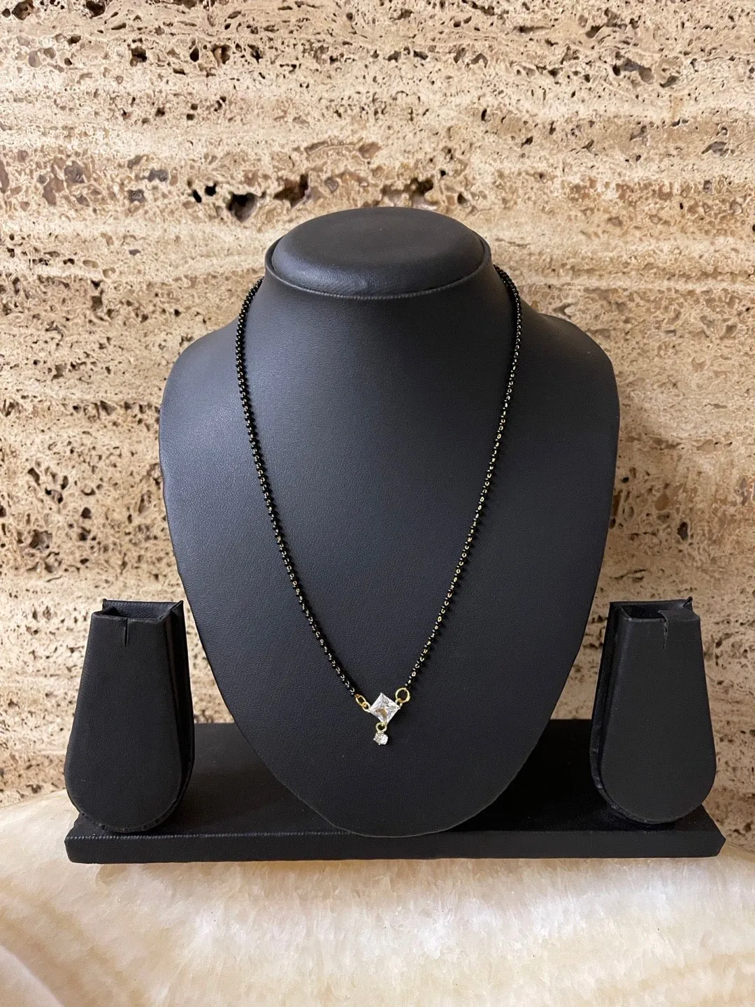 Simple Short Mangalsutra Designs American Single Diamond Square Pendant Black Beads Chain