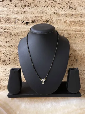 Simple Short Mangalsutra Designs American Single Diamond Square Pendant Black Beads Chain