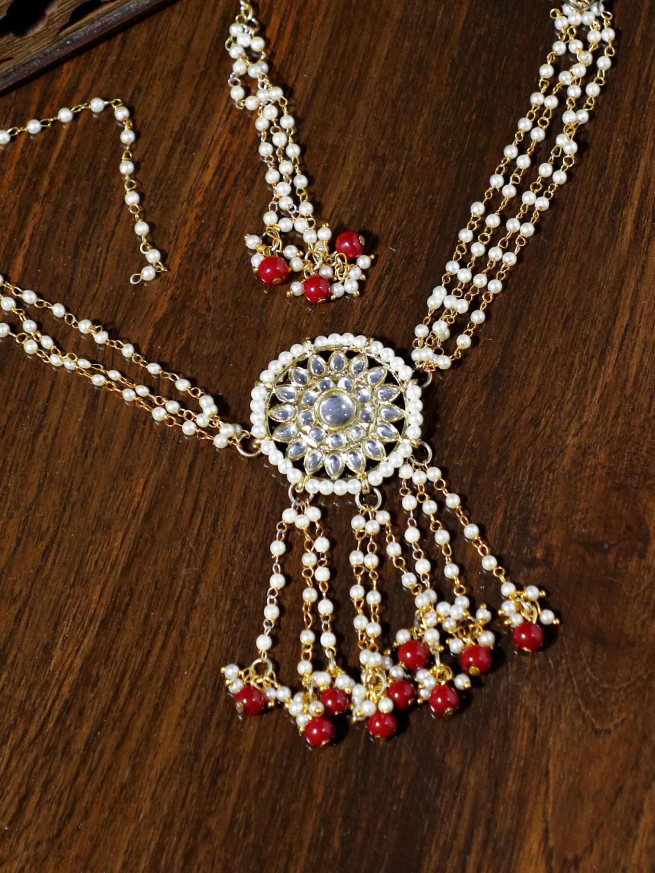 Traditional Gold Plated Red Beads Kundan Bajubandh