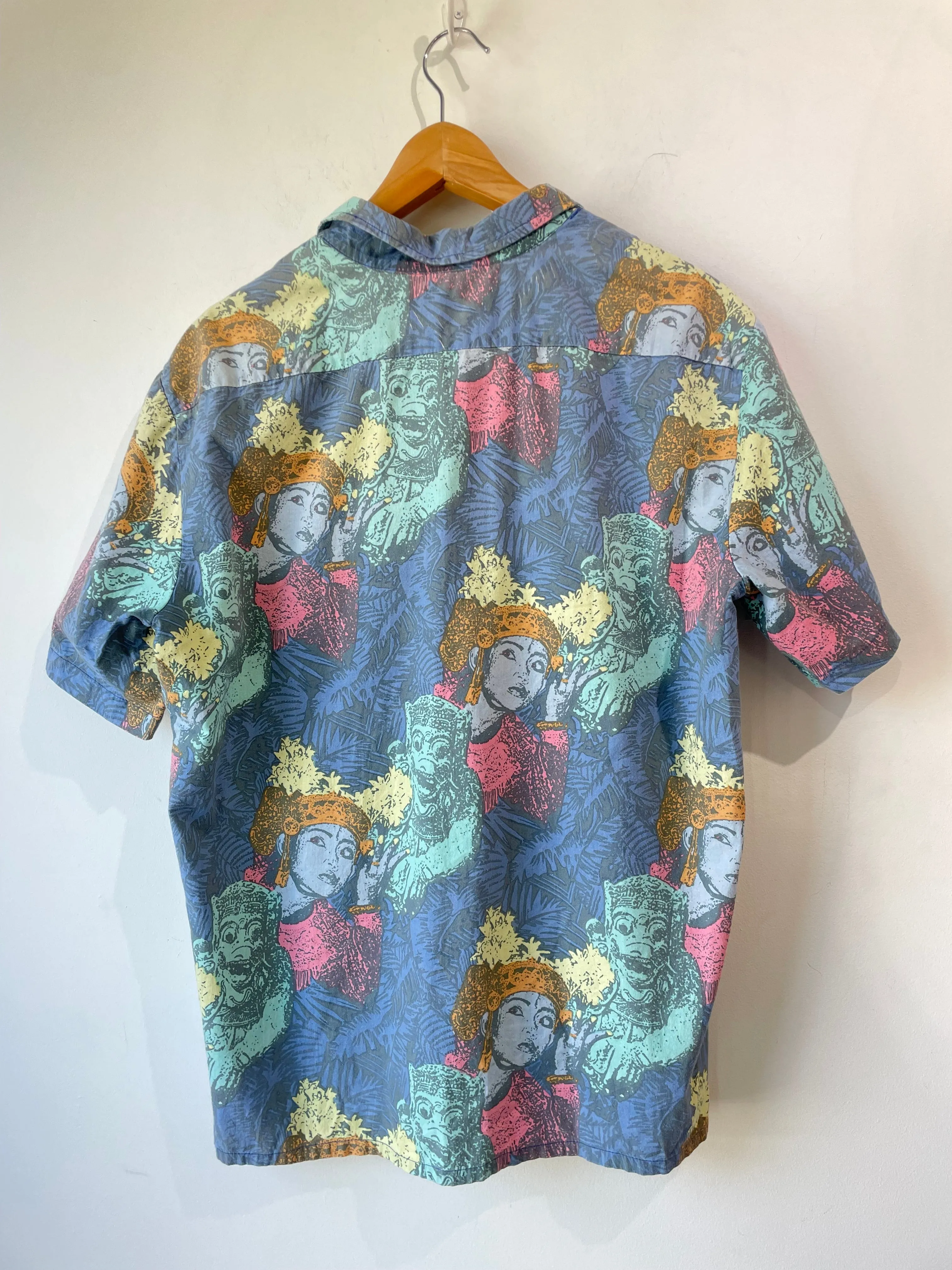 Vintage Arena Beach Line Shirt