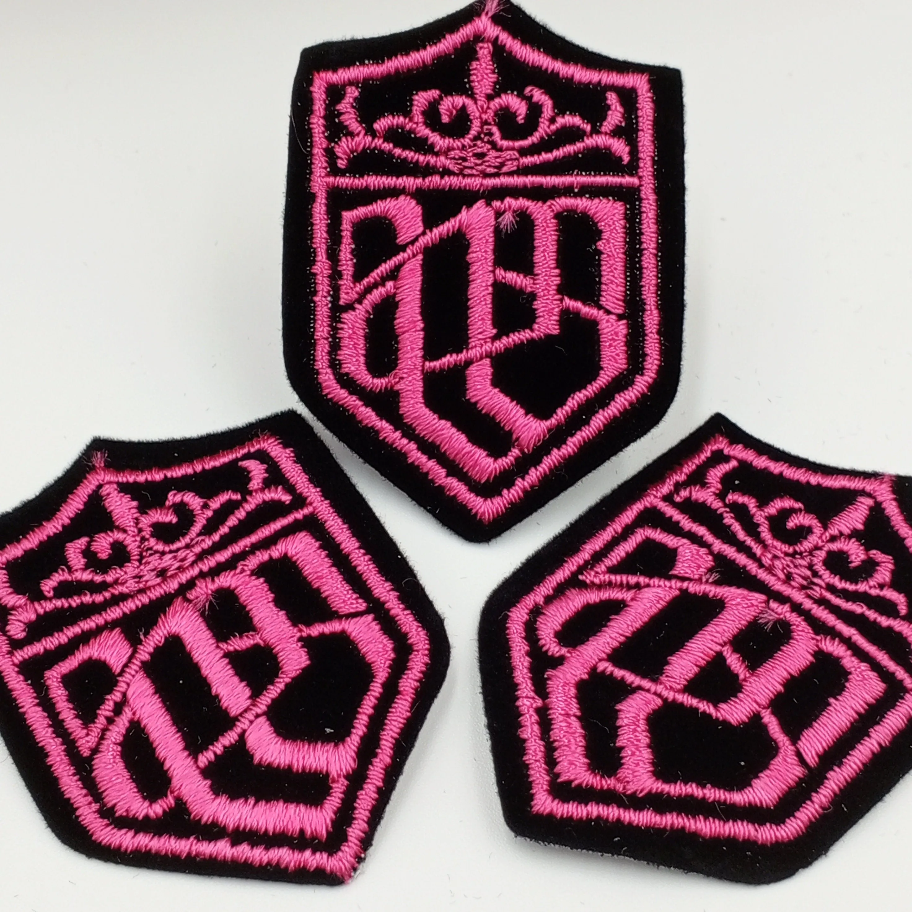 VINTAGE Badge Patches black Magenta Embroidered Patch Iron on Appliques #719