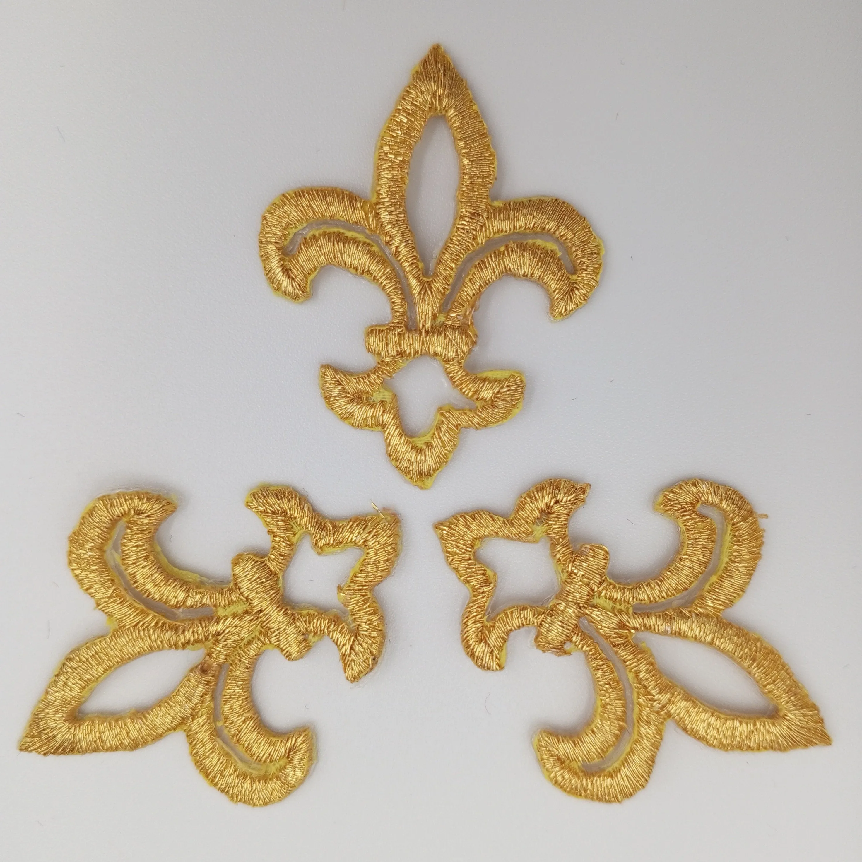 VINTAGE Badge Patches metallic gold  Embroidered Appliques #773
