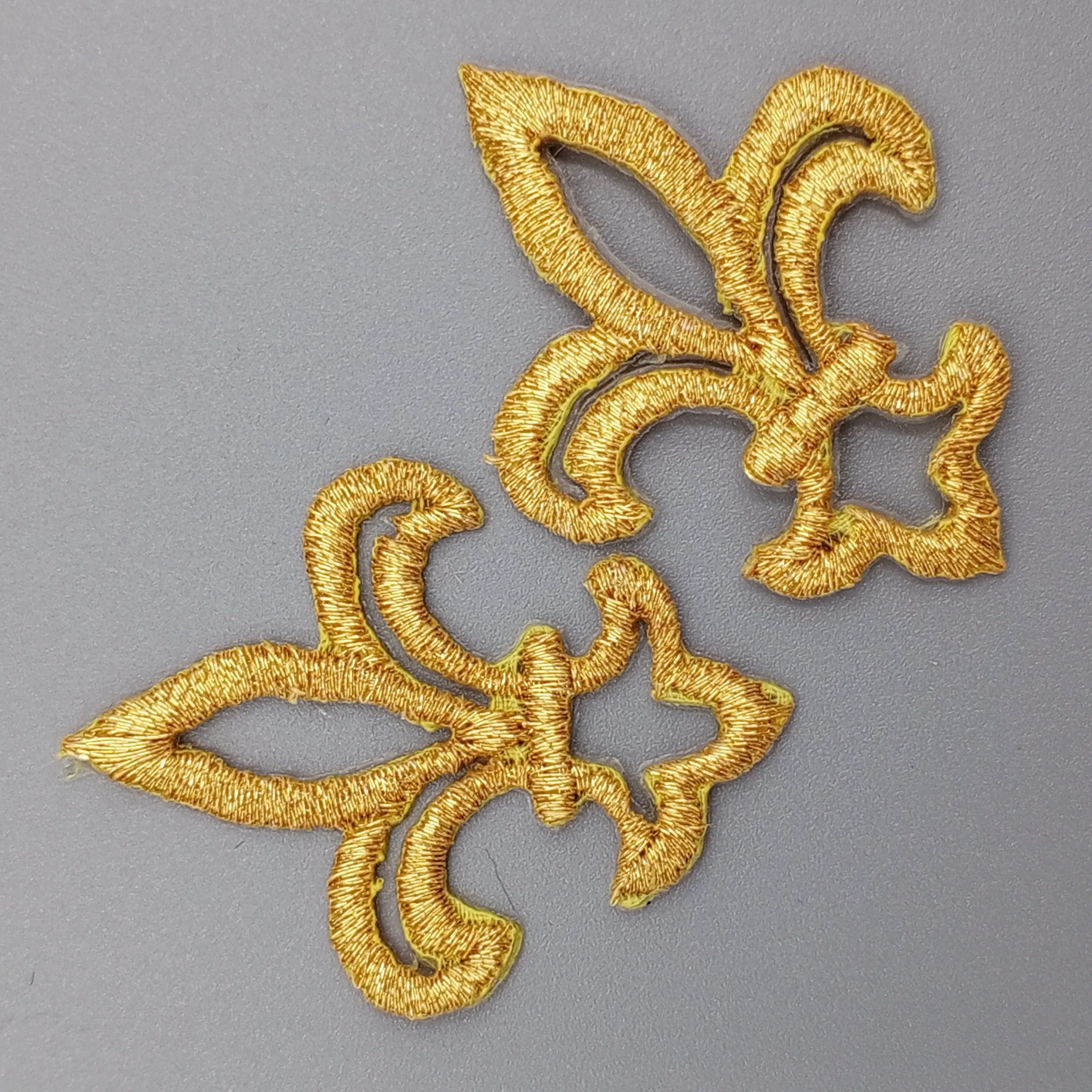 VINTAGE Badge Patches metallic gold  Embroidered Appliques #773