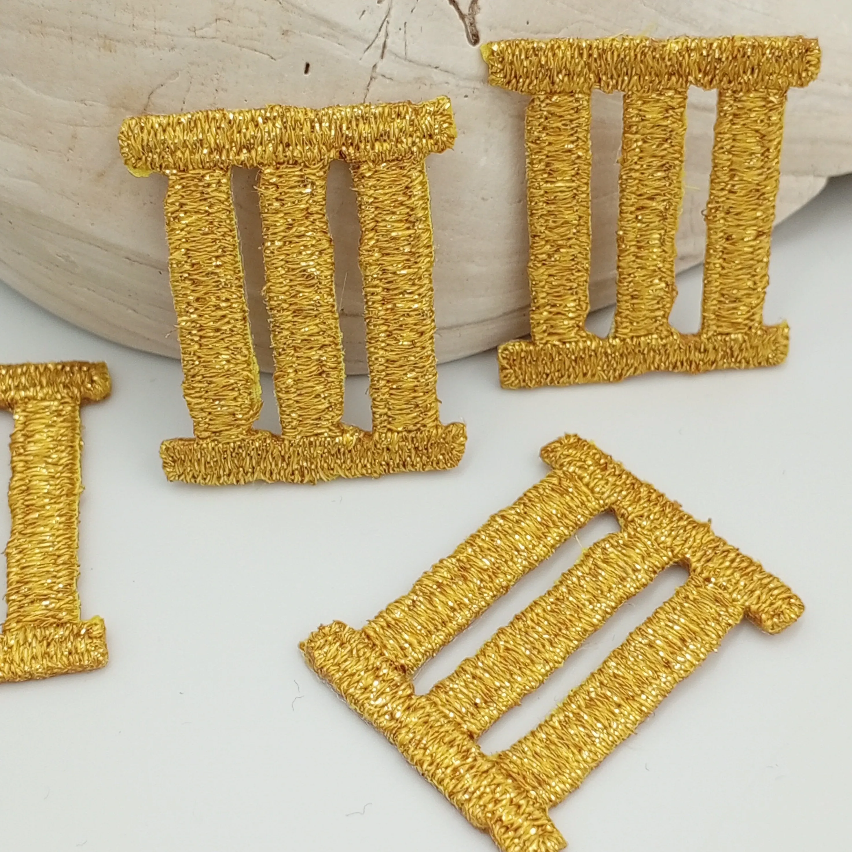 VINTAGE Badge Patches metallic gold Roman Numeral Three Embroidered Appliques #771