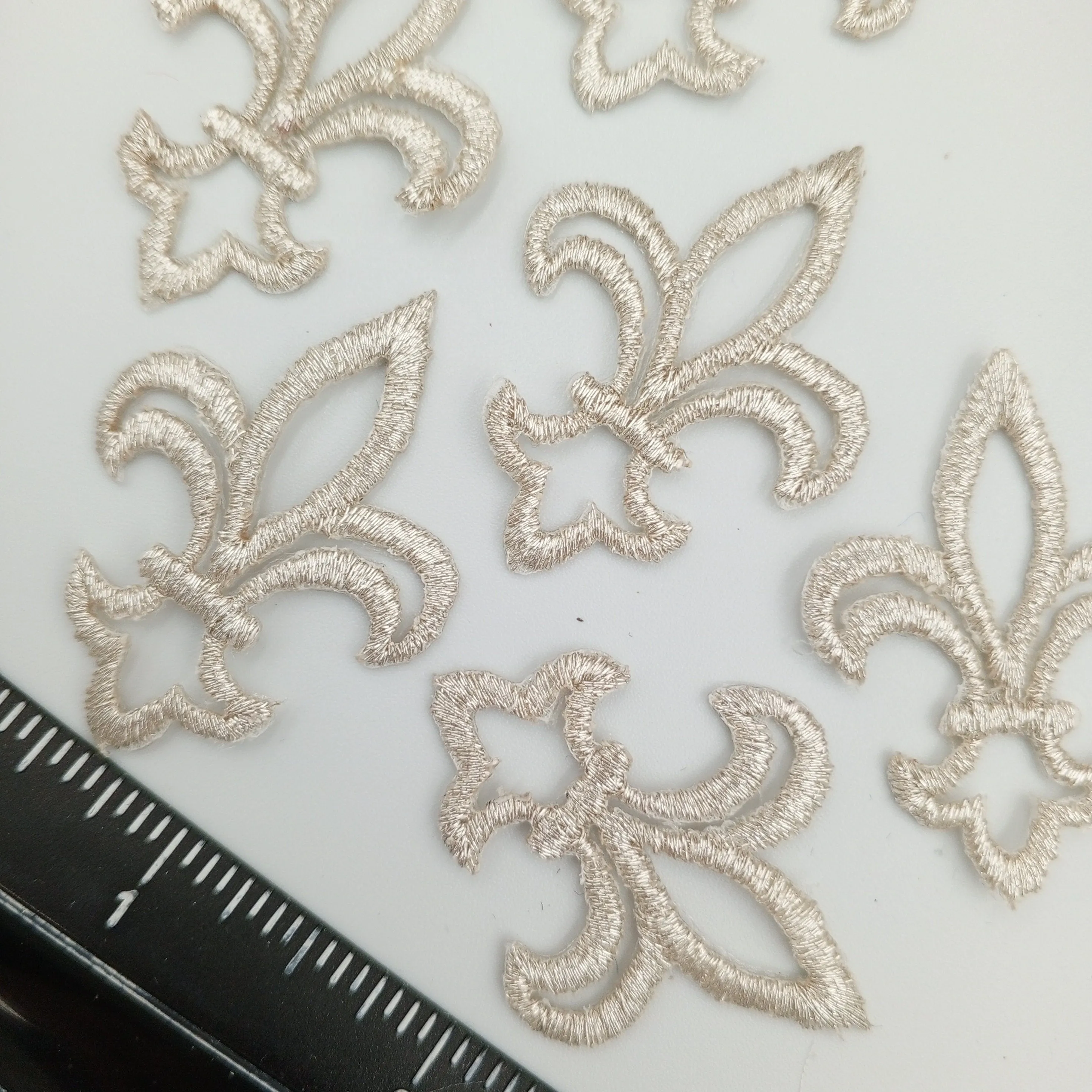 VINTAGE Badge Patches metallic silver Embroidered Appliques #774