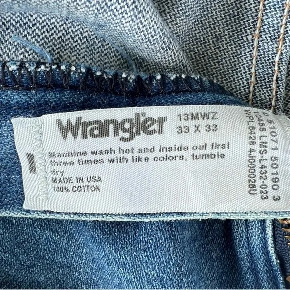 VTG Wrangler Frayed Denim Cutoff High Waist Shorts Sz 33 USA Made Pocket Patch