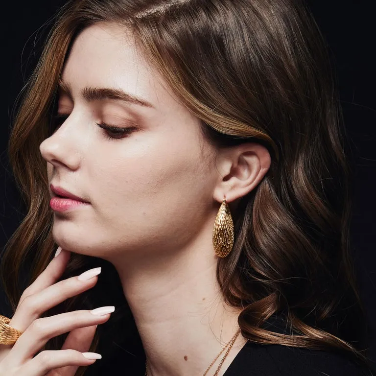 Yemyungji 18 Karat Yellow Gold Blooming Drop Earrings