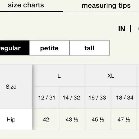 Your curves never looked so good! Slip on curvy vintage mid-rise skinny jeans